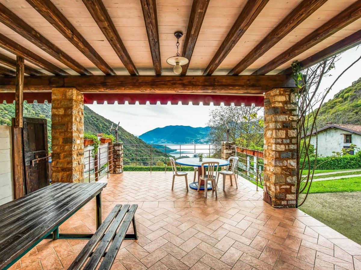 In A Green And Relaxing Atmosphere With Pool And Stunning Lake View Villa Marone Exterior foto